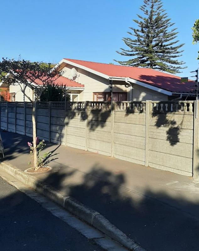 To Let 4 Bedroom Property for Rent in Goodwood Central Western Cape